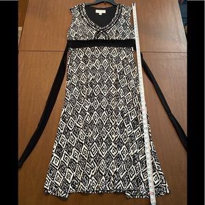 Chelsea Suite Ladies dress- size 12